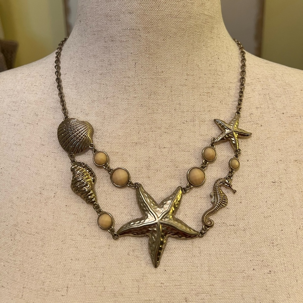 Seaside Charm Silver Statement Necklace Euc - image 4